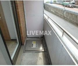 Room image 9