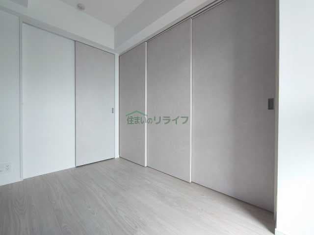 Room image 8