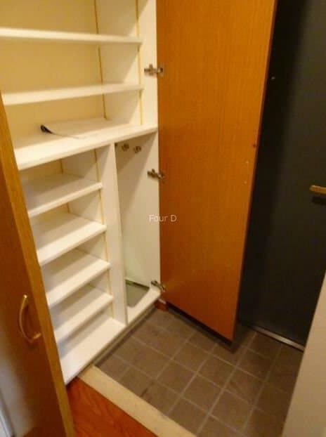 Room image 12