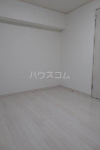 Room image 15