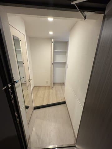 Room image 12