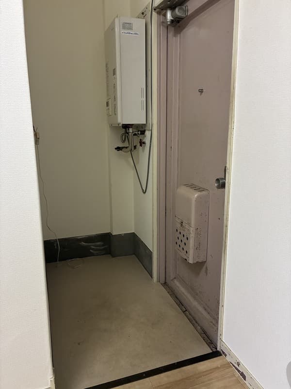 Room image 12