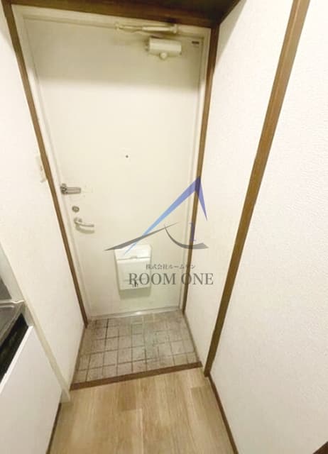 Room image 12