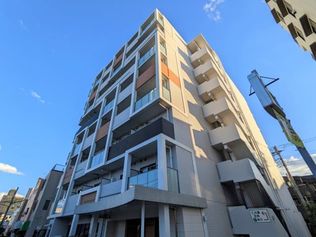 Main Image