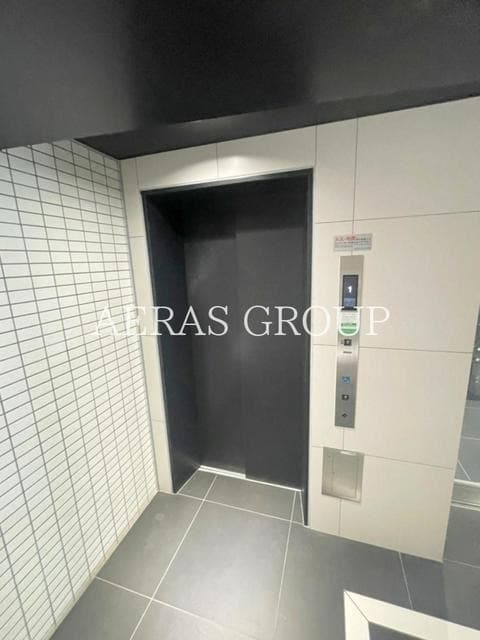 Room image 13