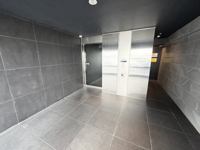 Room image 13