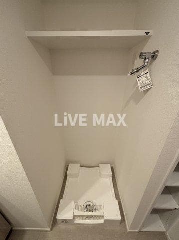Room image 12