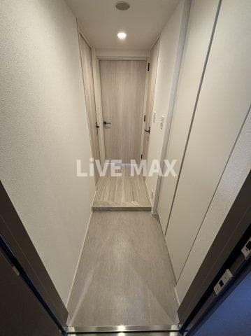 Room image 13