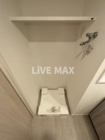 Room image 11