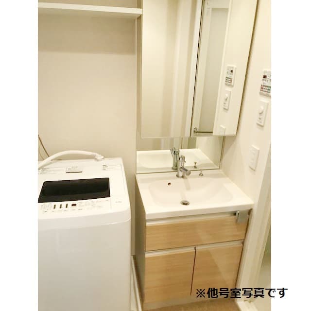 Room image 9