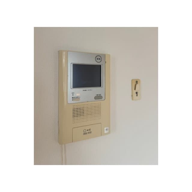 Room image 10