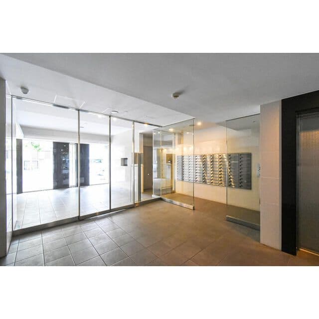 Room image 11