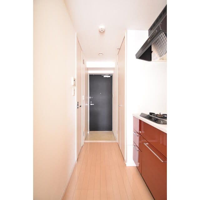 Room image 9