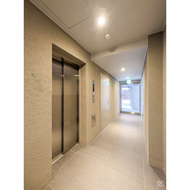 Room image 13