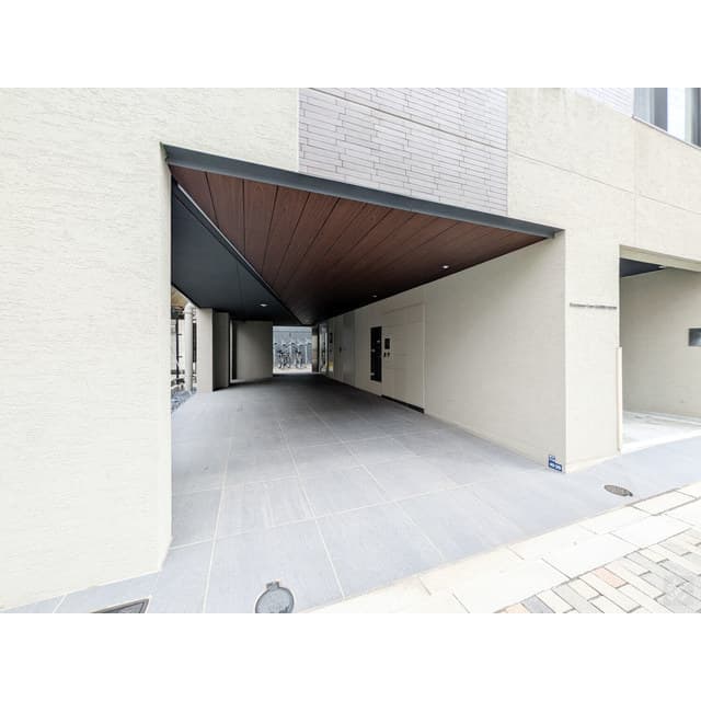 Room image 11