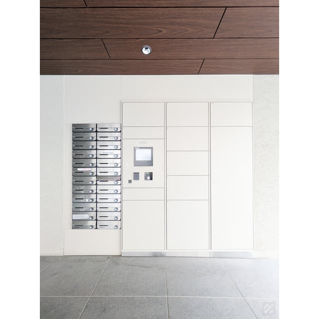 Room image 13