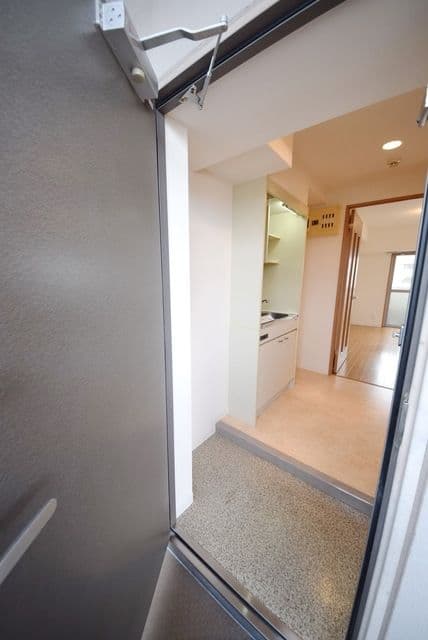 Room image 12