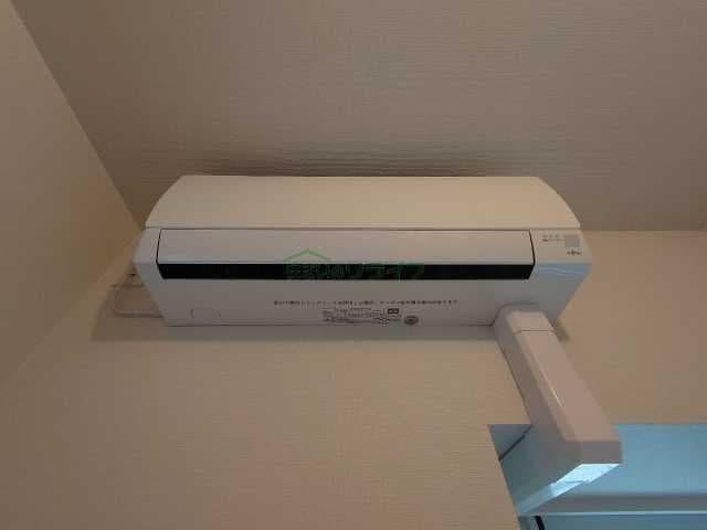 Room image 12