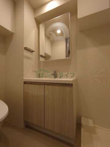 Room image 9