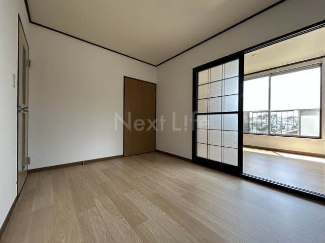 Preview interior of Green Villa