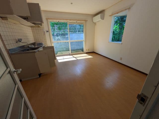 Preview interior of Blueberry Hills B