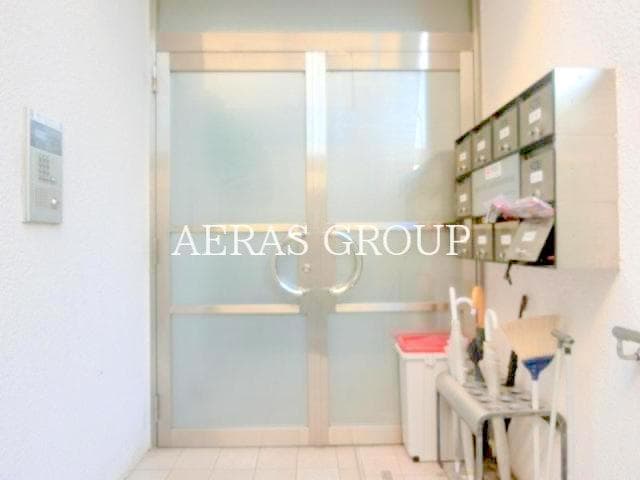 Room image 11