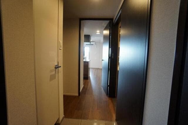 Room image 8