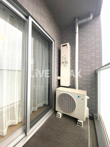 Room image 10