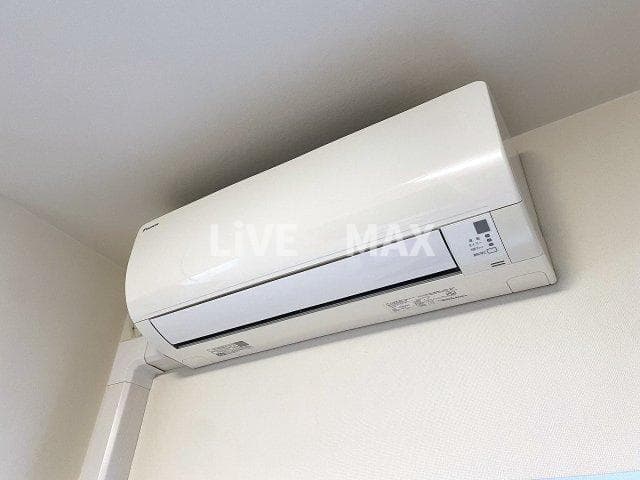 Room image 12