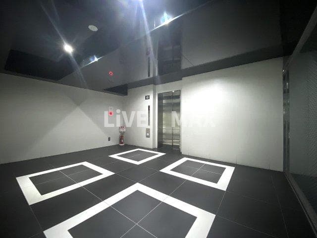 Room image 14