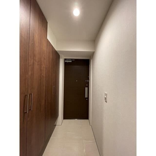 Room image 12