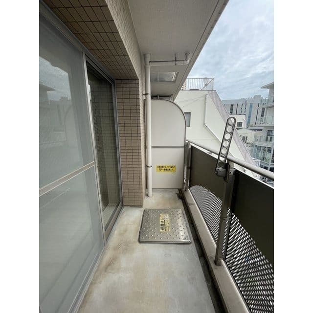 Room image 10