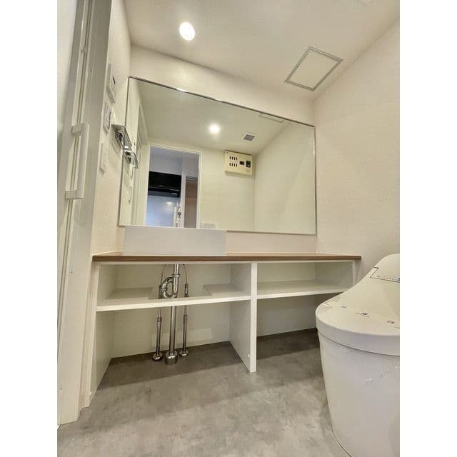 Room image 9