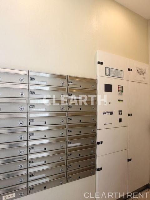 Room image 13