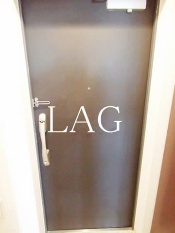 Room image 12