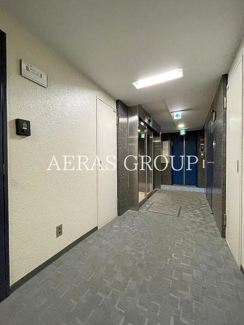 Room image 16