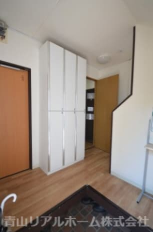 Room image 11