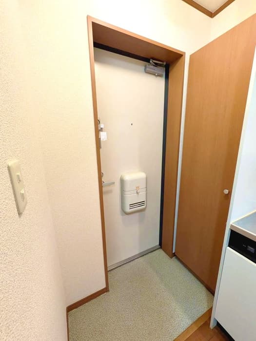 Room image 12