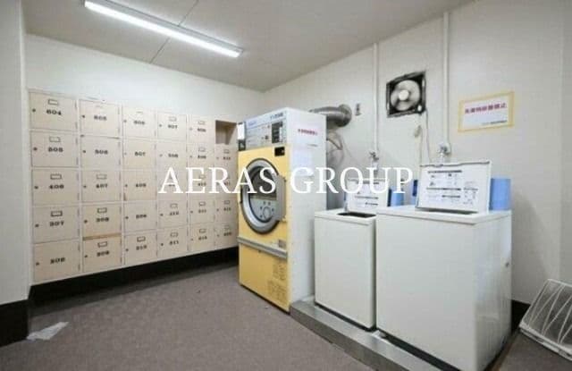 Room image 12