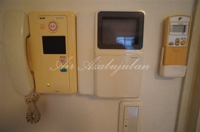 Room image 9