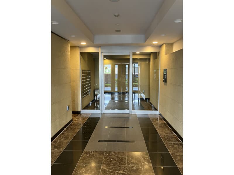 Room image 13