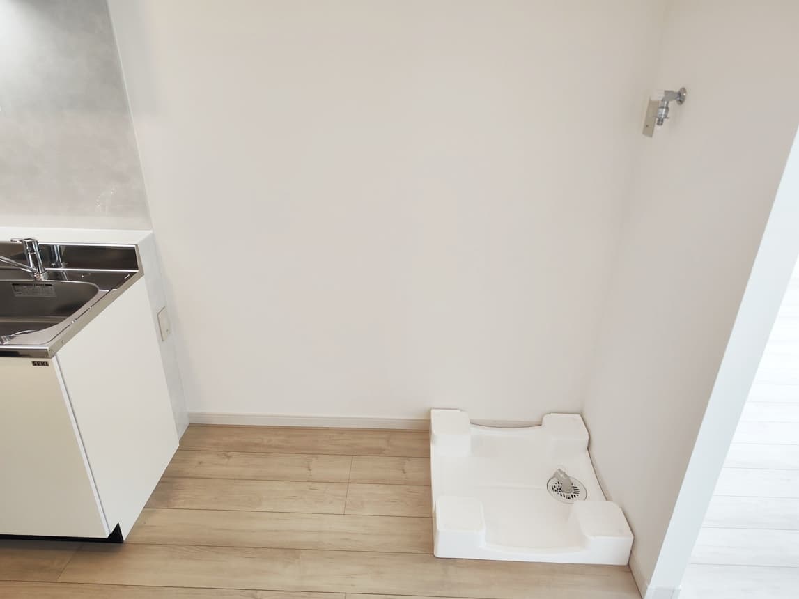 Room image 12