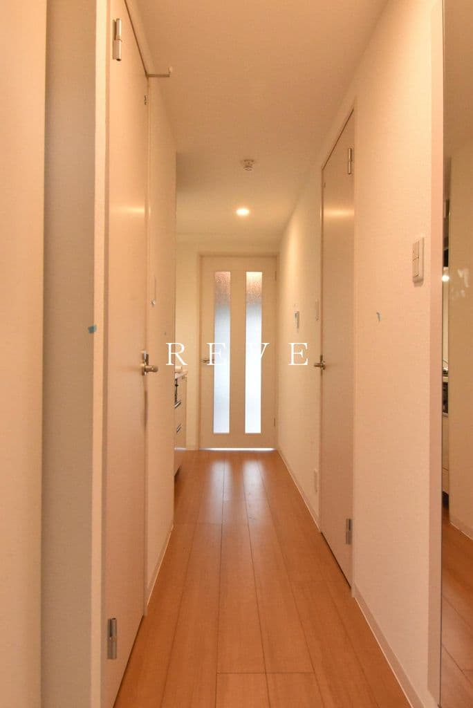 Room image 12