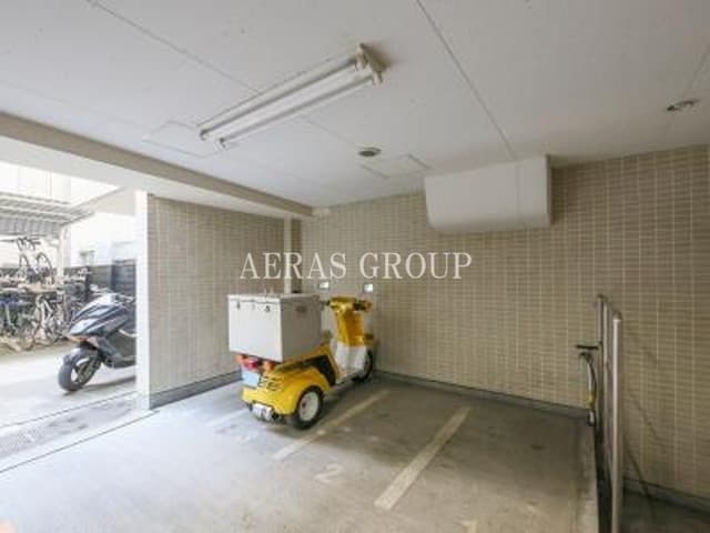 Room image 13