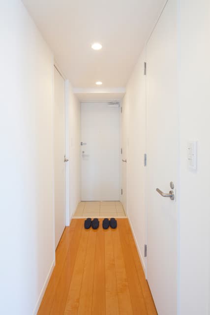 Room image 11