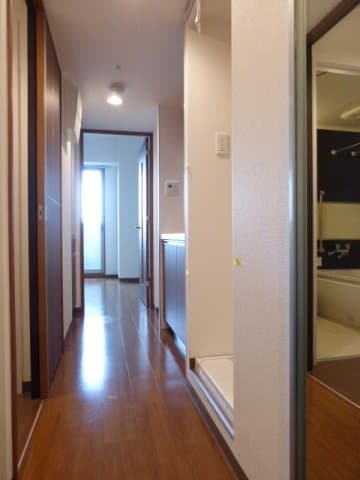 Room image 11