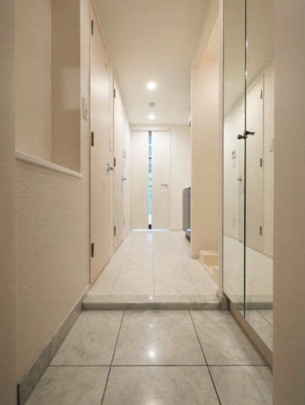 Room image 12