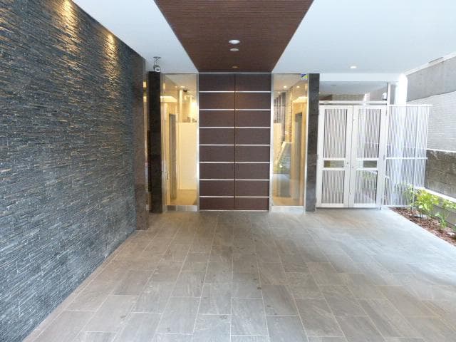 Room image 13