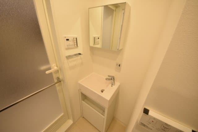 Room image 9