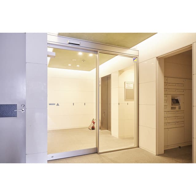 Room image 12